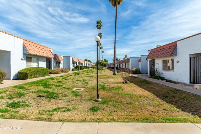 view of yard with a residential view