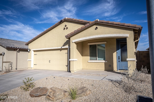 view of front of property featuring a garage