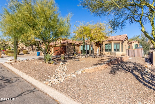 view of front of property