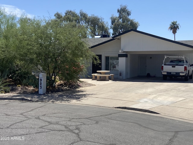 903 W Jacinto Cir, Mesa, AZ 85210 - view of front of house featuring concrete driveway and an attached carport