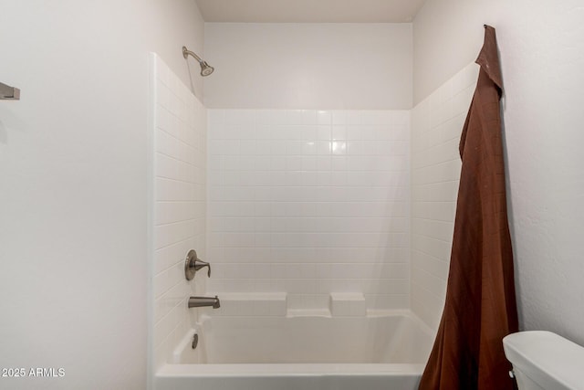 2000 N 36th St Unit 8, Phoenix, AZ 85008 - full bath with toilet and shower / bathtub combination with curtain