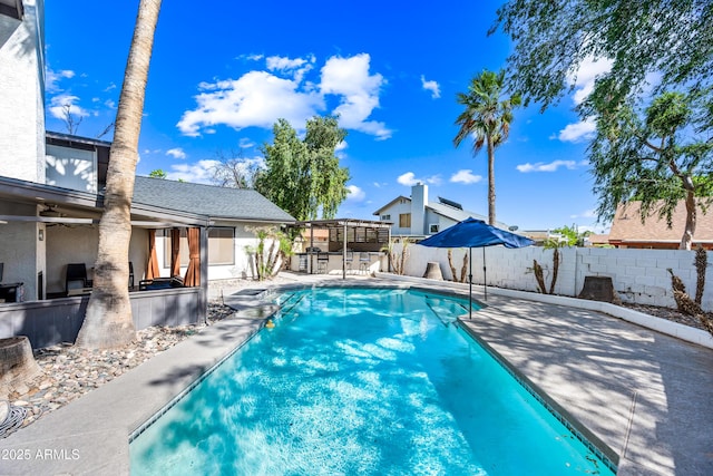 7949 W Pershing Ave, Peoria, AZ 85381 - view of swimming pool featuring a fenced backyard and a patio