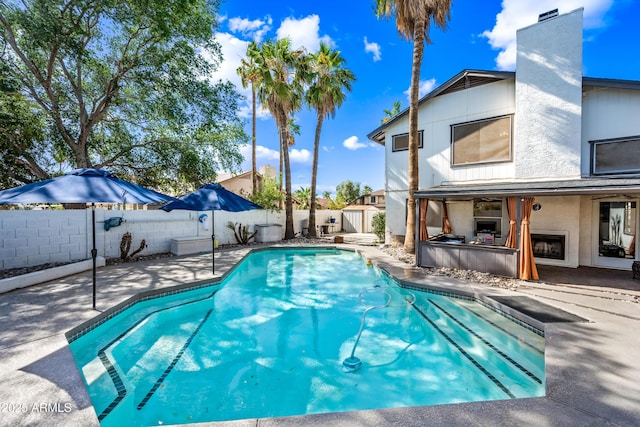 7949 W Pershing Ave, Peoria, AZ 85381 - view of pool featuring a patio area and a fenced backyard