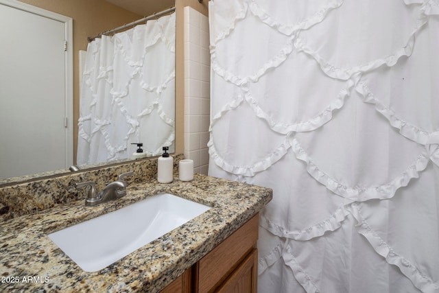 6610 E University Dr Unit 127, Mesa, AZ 85205 - full bath with vanity and a shower with shower curtain