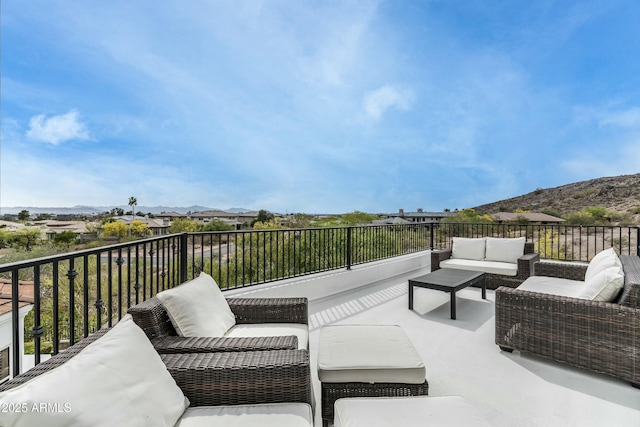 6556 N Arizona Biltmore Cir, Phoenix, AZ 85016 - exterior space featuring outdoor lounge area