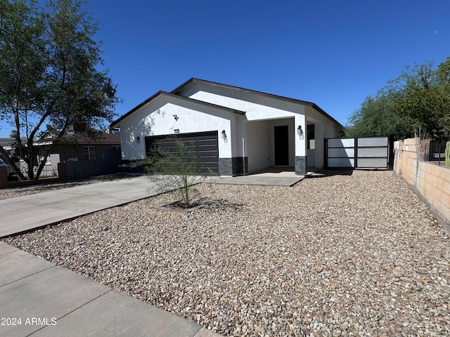 view of front facade with a garage