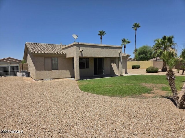 14621 W Catalina Dr, Goodyear, AZ 85395 - rear view of property featuring stucco siding