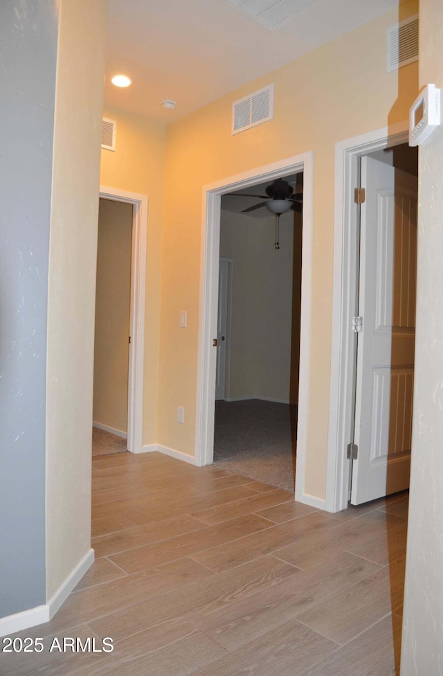 728 S Meadowood Ln, Sierra Vista, AZ 85635 - corridor with light wood-style flooring, baseboards, and recessed lighting
