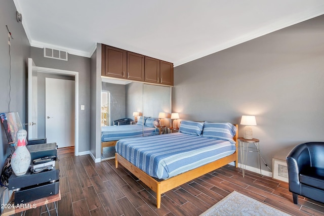 bedroom featuring ornamental molding