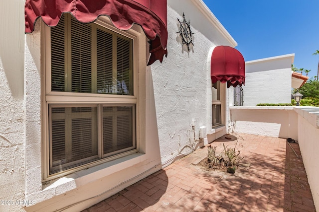 38 E Calavar Rd, Phoenix, AZ 85022 - view of patio / terrace