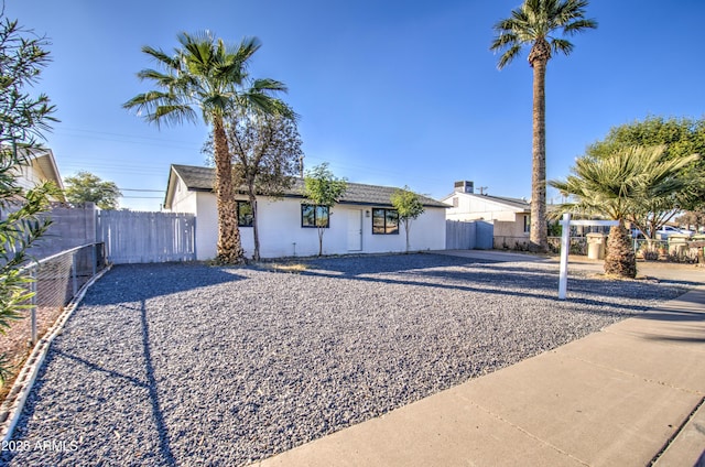 view of front of property