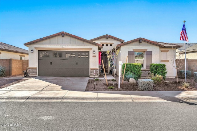 view of front facade featuring a garage