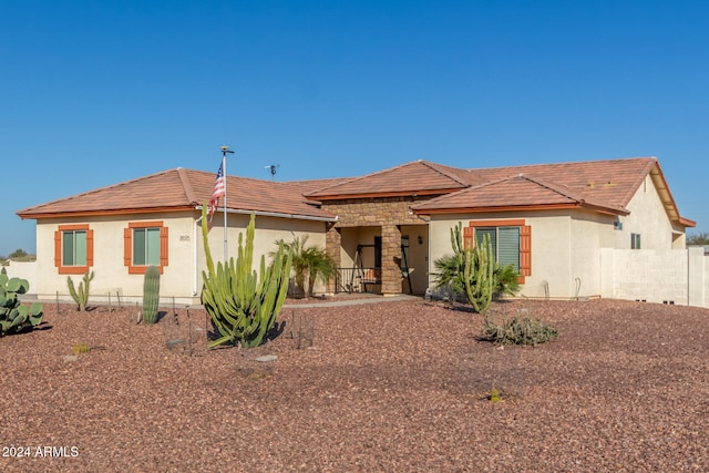 view of front of property