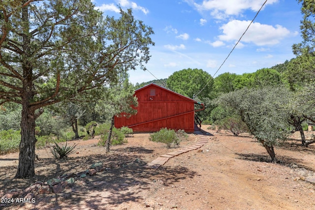 view of outdoor structure