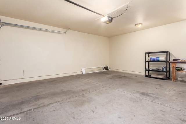 6085 S Wilson Dr, Chandler, AZ 85249 - garage with a garage door opener