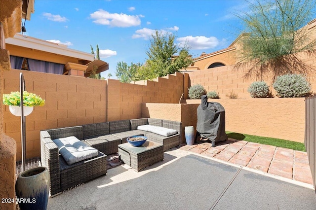 view of patio featuring outdoor lounge area