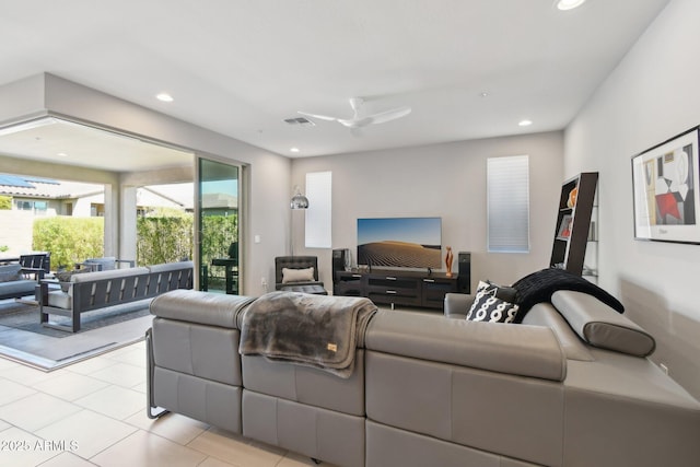 living area with visible vents, recessed lighting, and ceiling fan