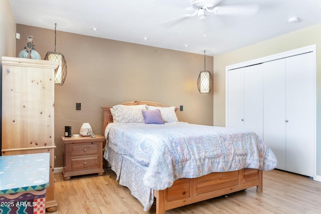 12212 N 66th St, Scottsdale, AZ 85254 - bedroom featuring light wood-style floors, a closet, ceiling fan, and recessed lighting