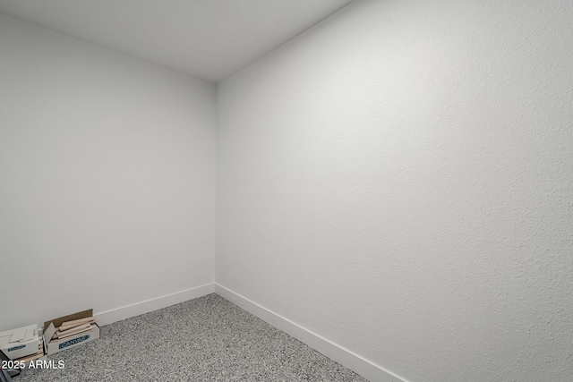 1021 S Almar Cir, Mesa, AZ 85204 - empty room with baseboards