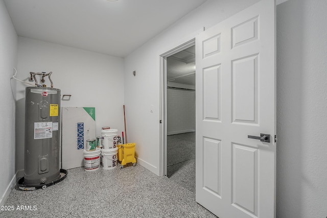 1021 S Almar Cir, Mesa, AZ 85204 - utility room featuring water heater