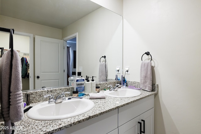 1635 W Cottonwood Bluffs Dr, Benson, AZ 85602 - full bathroom featuring double vanity