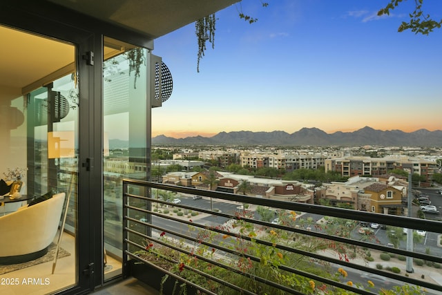 7180 E Kierland Blvd Unit 814, Scottsdale, AZ 85254 - balcony featuring a mountain view