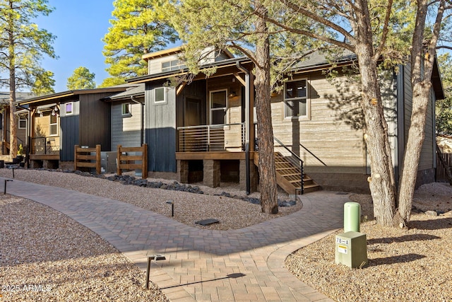 view of front of house featuring a porch