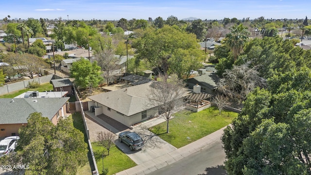 bird's eye view with a residential view