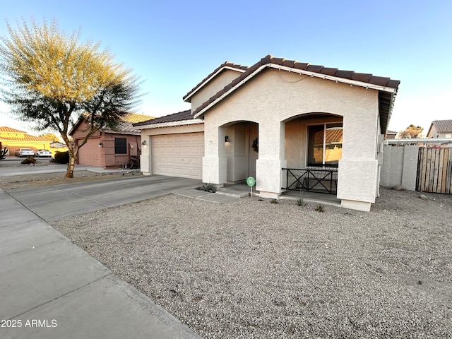 view of front facade featuring a garage