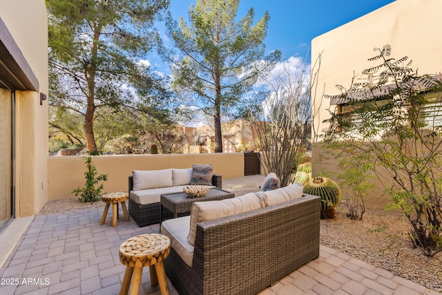 view of patio featuring an outdoor hangout area