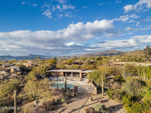 bird's eye view with a mountain view