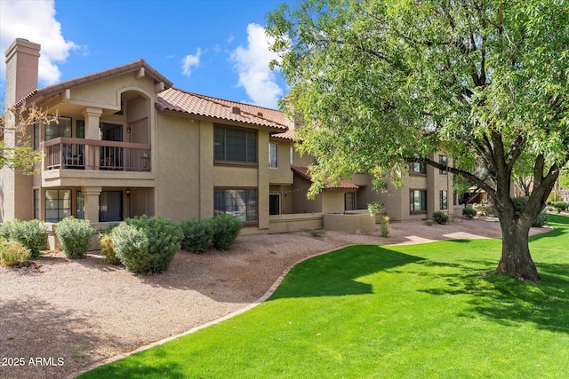 exterior space featuring a yard