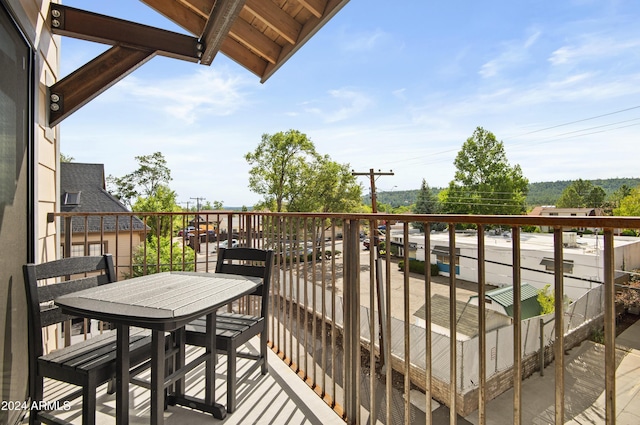 613 N Beaver St Unit 5, Flagstaff, AZ 86001 - balcony with outdoor dining area