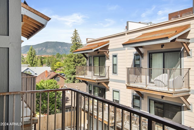 613 N Beaver St Unit 5, Flagstaff, AZ 86001 - balcony featuring a mountain view