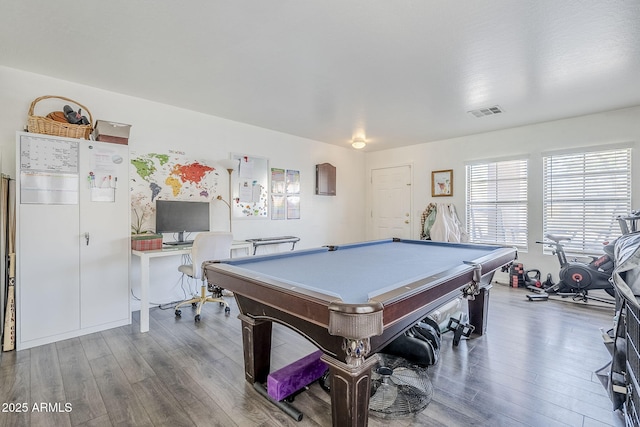 playroom with visible vents, billiards, and wood finished floors