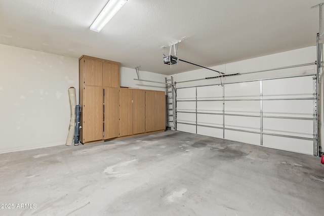 27413 W Tonopah Dr, Buckeye, AZ 85396 - garage featuring a garage door opener
