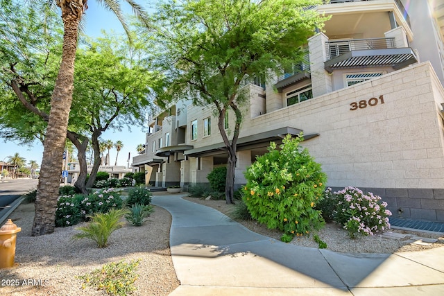 3801 N Goldwater Blvd Unit 201, Scottsdale, AZ 85251 - view of property featuring a residential view