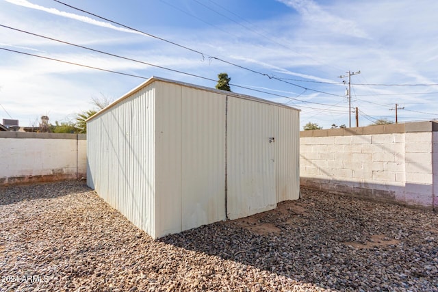 view of outdoor structure