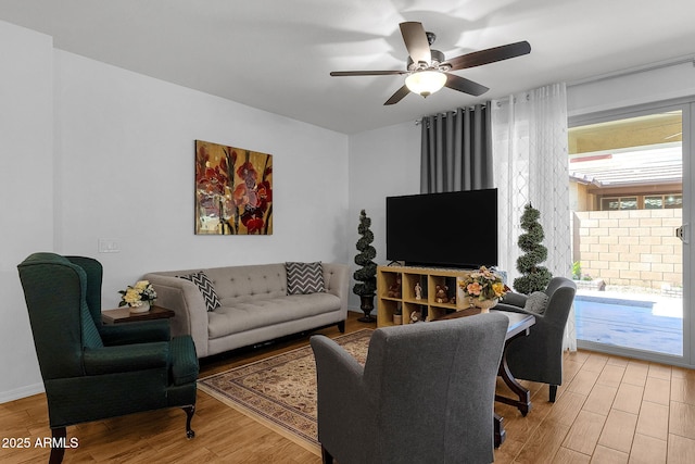 3634 E Perkinsville St, Gilbert, AZ 85295 - living area featuring light wood-style flooring and ceiling fan