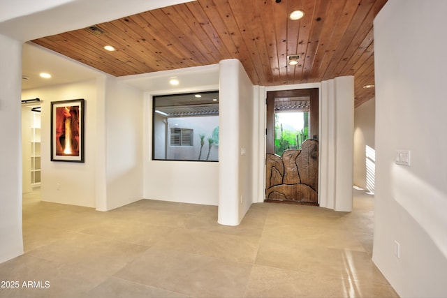 1637 N Quartz Valley Rd, Scottsdale, AZ 85266 - tiled entrance foyer featuring wooden ceiling and recessed lighting