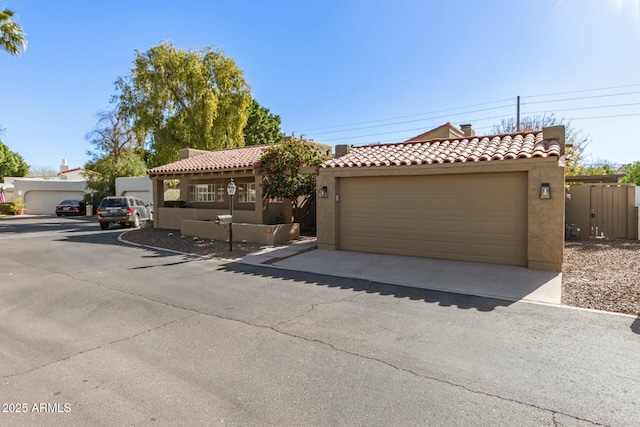 view of front facade with a garage