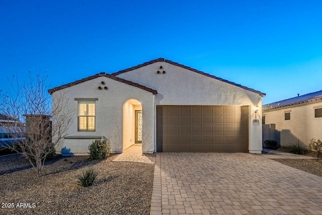 view of front of house featuring a garage