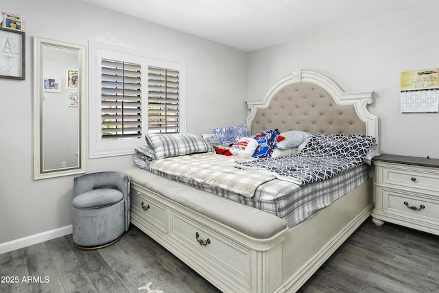 1015 E Paradise Ln, Phoenix, AZ 85022 - bedroom with dark wood-style floors