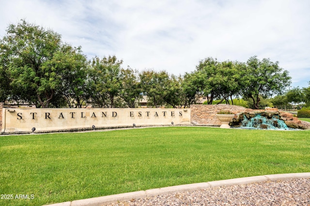 3022 E Santa Fe Ln, Gilbert, AZ 85297 - community / neighborhood sign featuring a lawn