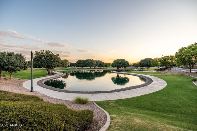 3022 E Santa Fe Ln, Gilbert, AZ 85297 - view of community with a lawn