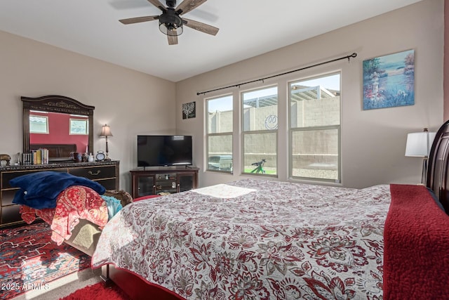 bedroom featuring ceiling fan