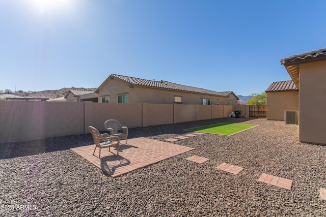 view of yard with a patio area