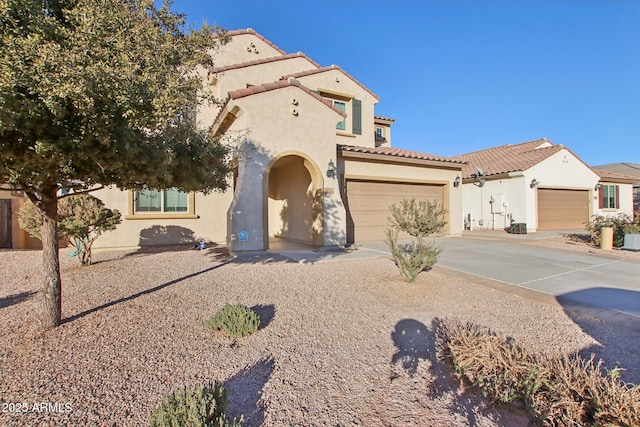 view of mediterranean / spanish-style house