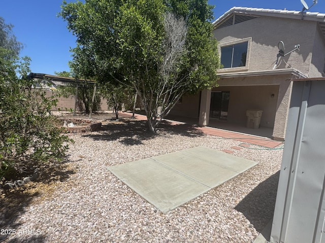 6416 N 78th Ln, Glendale, AZ 85303 - view of yard with a patio area and fence