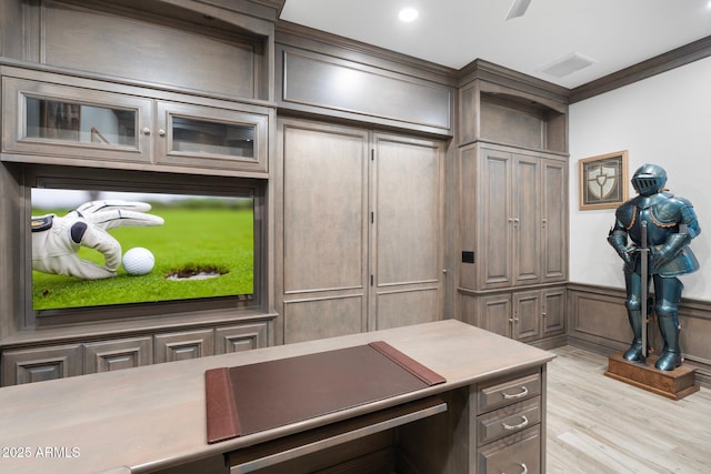 2656 E Oriole Dr, Gilbert, AZ 85297 - interior space featuring crown molding and light hardwood / wood-style flooring